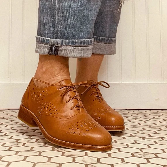 ELF Heartbreak Leather Oxfords size 8
Never worn - Picture 8 of 15